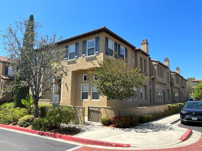 13330 Via Bellarado San Diego, CA 92129