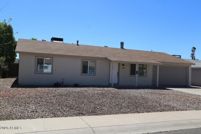 3737 E Eugie Ave Phoenix, AZ 85032 photo 3