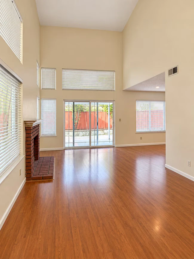 Spacious 4-Bedroom Fremont Home photo 3