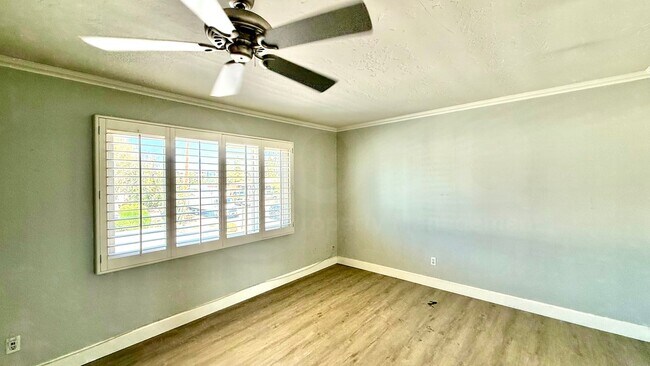 3950 N Granite Reef Rd photo 5