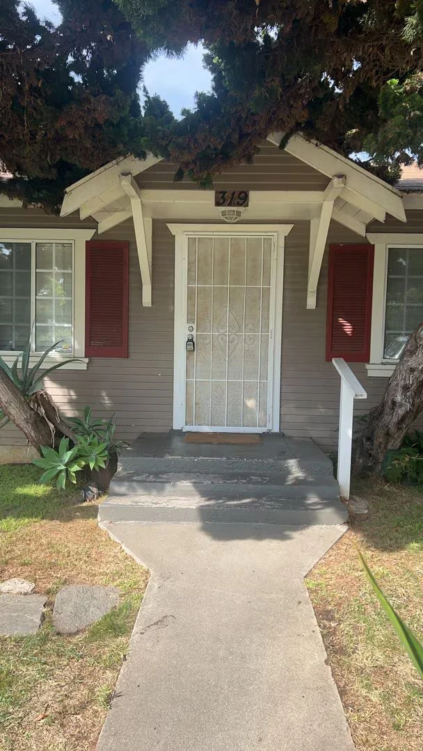 319 S Freeman St Oceanside, CA 92054