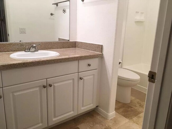 3455 Paseo De Alicia Oceanside, CA 92056 photo 5