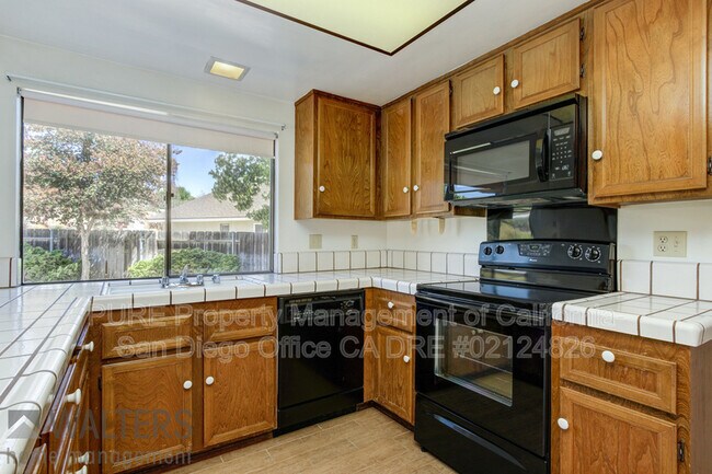 3598 Normount Rd Oceanside, CA 92056 photo 4