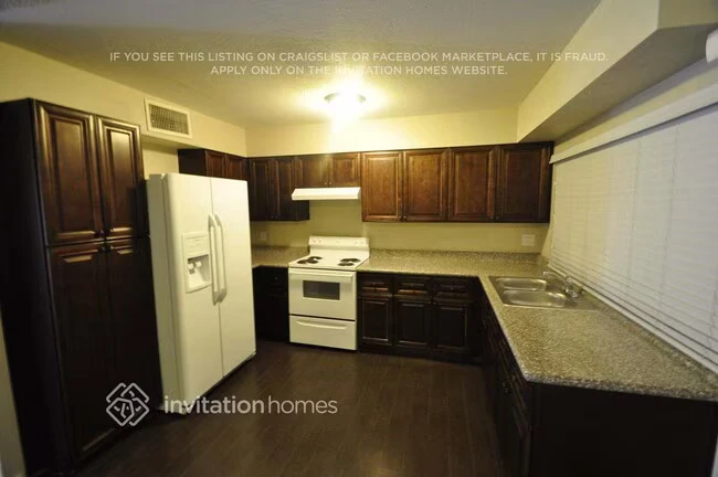 2219 W Cholla St Phoenix, AZ 85029 photo 3