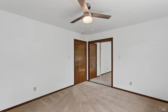 Beautiful 4-bedroom Home With Dual Primary Bedrooms In Ne Santa Rosa photo 4