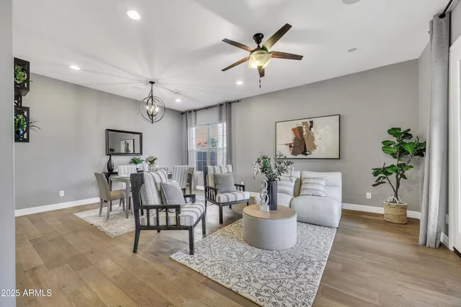 4254 E Valencia Dr Phoenix, AZ 85042 photo 4