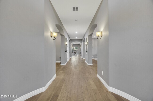 4254 E Valencia Dr Phoenix, AZ 85042 photo 3