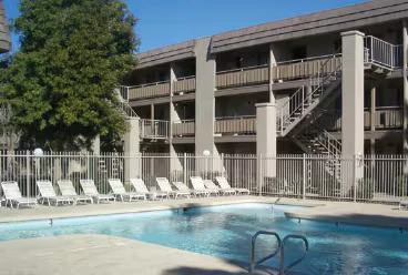 Bellridge Apartments photo 2