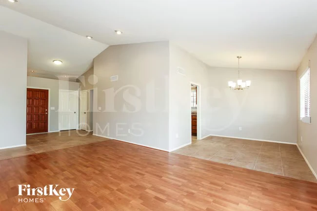 4323 E Beck Ln Phoenix, AZ 85032 photo 5