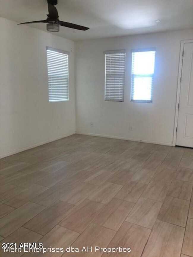 3720 E Dogwood Dr Chandler, AZ 85286 photo 5