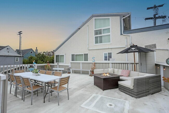 824 Rockaway Ct San Diego, CA 92109 photo 4