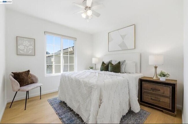 2446 Bing Pl Union City, CA 94587 photo 4
