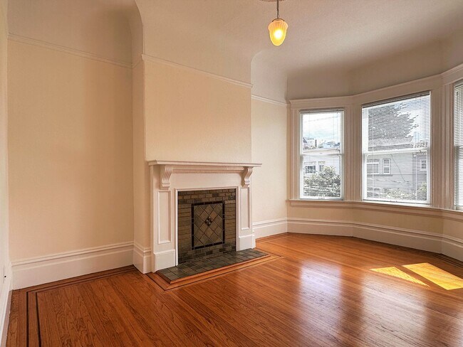 1384 Church St San Francisco, CA 94114 photo 3