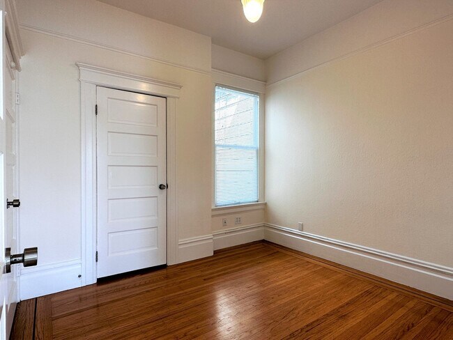 1384 Church St San Francisco, CA 94114 photo 5