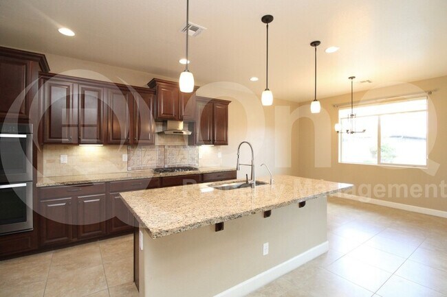 10608 E Lincoln Ave Mesa, AZ 85212 photo 2