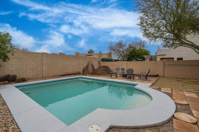 13682 W Desert Flower Dr Goodyear, AZ 85395 photo 5