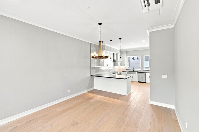 102 Koa Ct Palo Alto, CA 94306 photo 5