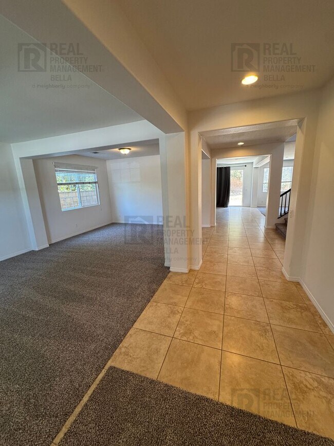 34574 Black Cherry St Winchester, CA 92596 photo 3