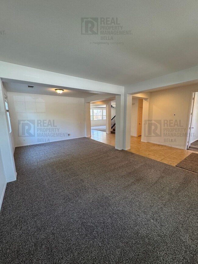 34574 Black Cherry St Winchester, CA 92596 photo 5