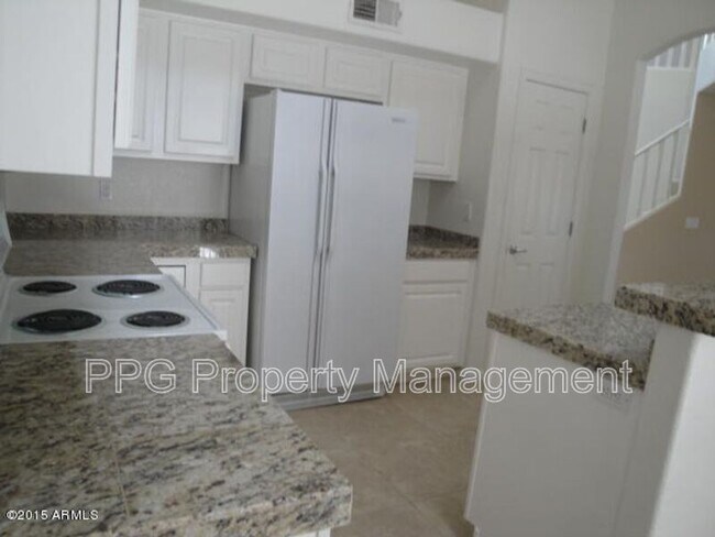 7461 W Matilda Ln Glendale, AZ 85308 photo 3