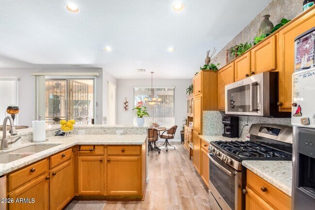 6209 W Oraibi Dr photo 4