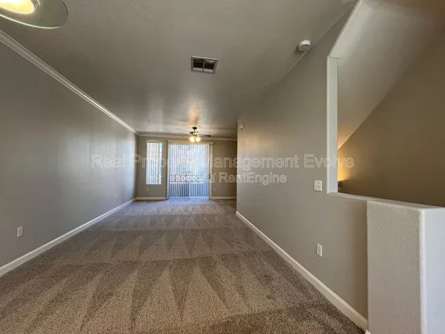 4455 E Paradise Vlg Pkwy S Phoenix, AZ 85032 photo 4