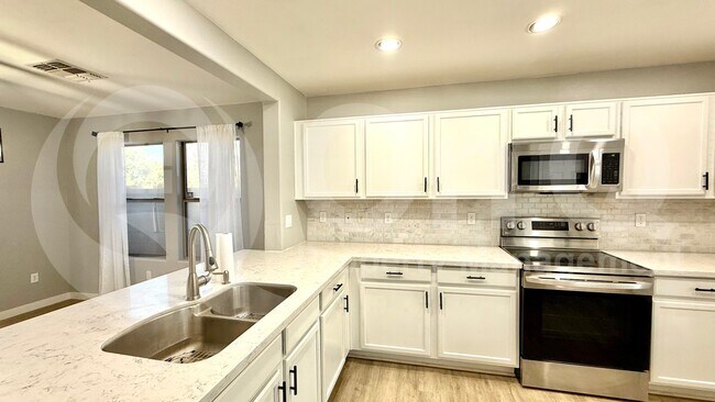 21192 E Avenida Del Valle Queen Creek, AZ 85142 photo 3