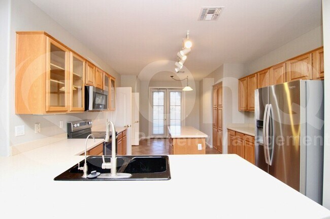 18230 N 48th Pl Scottsdale, AZ 85254 photo 3
