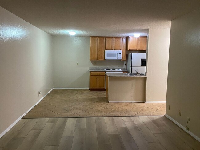 85 Vernon St Oakland, CA 94610 photo 5