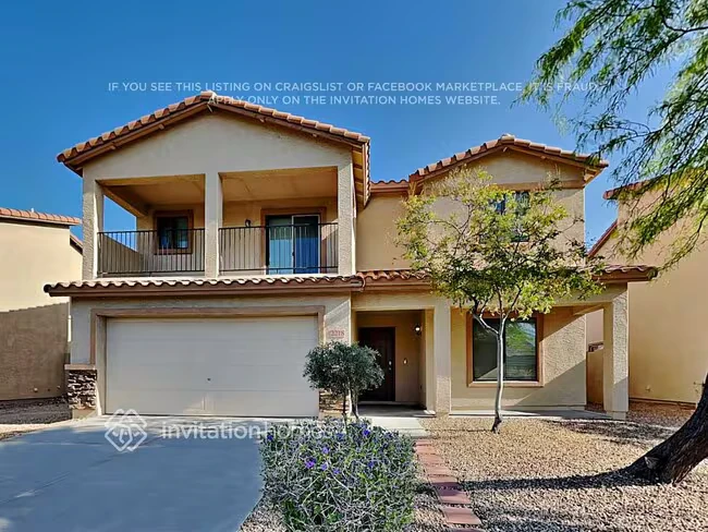 2218 E Cochise Ave