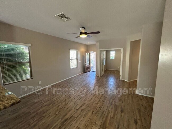 26249 W Wahalla Ln Buckeye, AZ 85396 photo 5