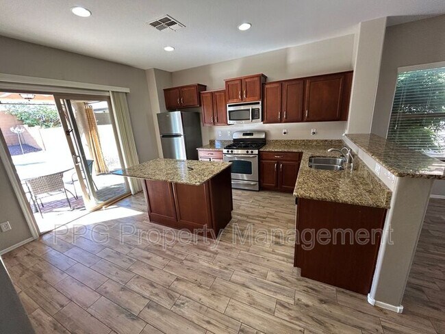 26249 W Wahalla Ln Buckeye, AZ 85396 photo 4