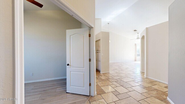 14746 N 97th St Scottsdale, AZ 85260 photo 4