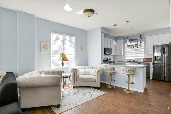 7635 Family Cir San Diego, CA 92111 photo 3
