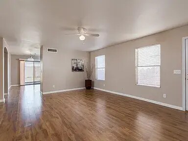 10864 E Clovis Ave photo 3