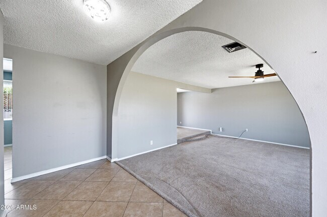 3737 W Griswold Rd Phoenix, AZ 85051 photo 2