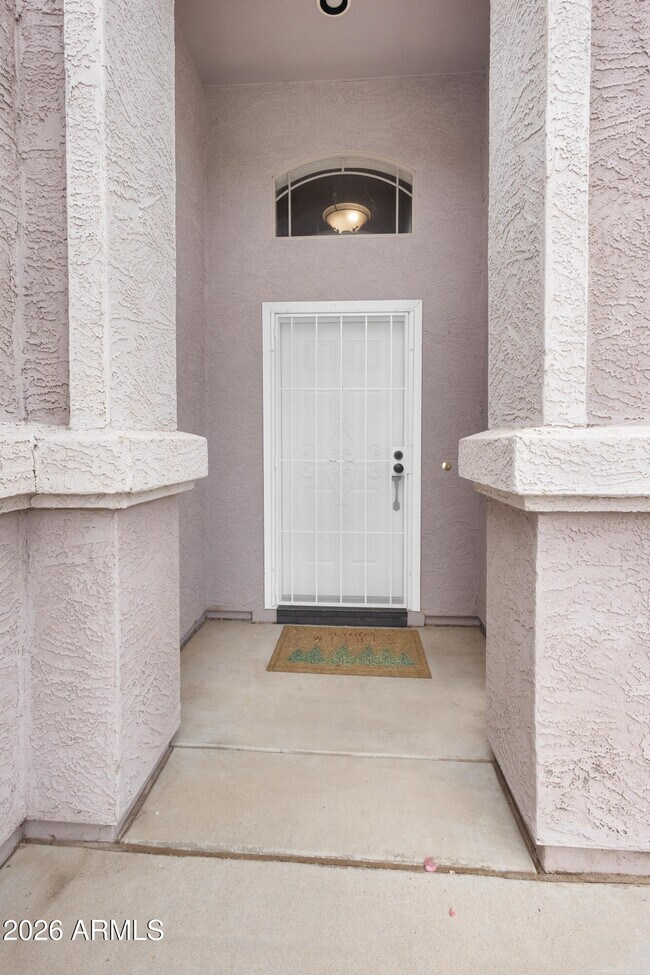 15623 W Ocotillo Ln Surprise, AZ 85374 photo 3
