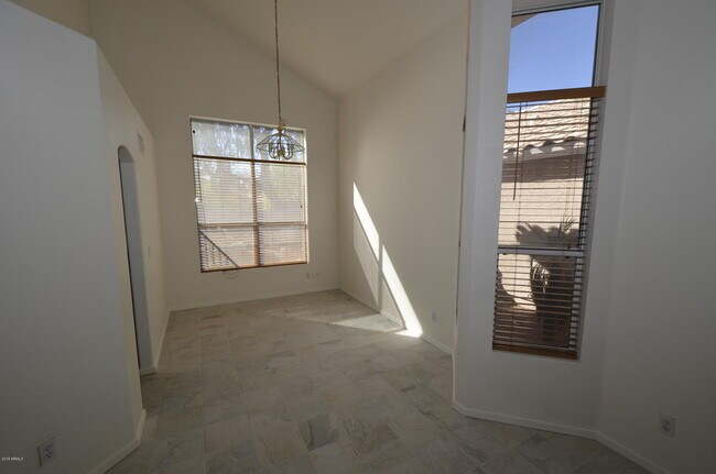 630 N Diane Ct Chandler, AZ 85226 photo 3