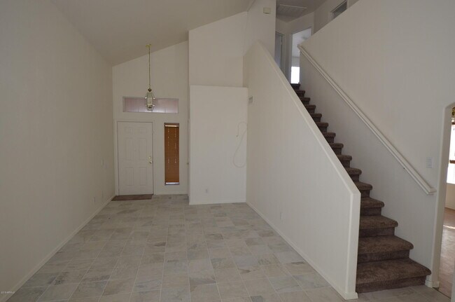 630 N Diane Ct Chandler, AZ 85226 photo 2