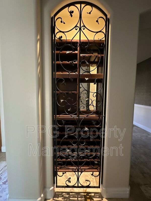 12402 W Morning Vista Ln Peoria, AZ 85383 photo 3