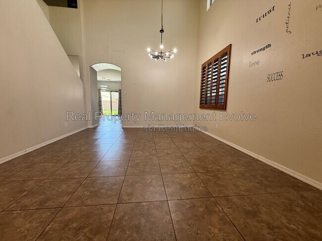 10141 W Hammond Ln Tolleson, AZ 85353 photo 4