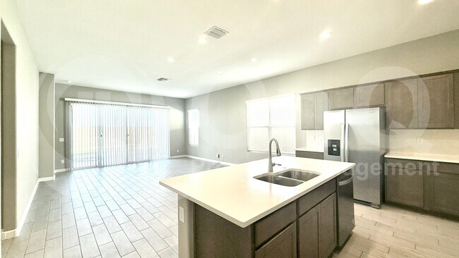 40974 W Hillman Dr Maricopa, AZ 85138 photo 5