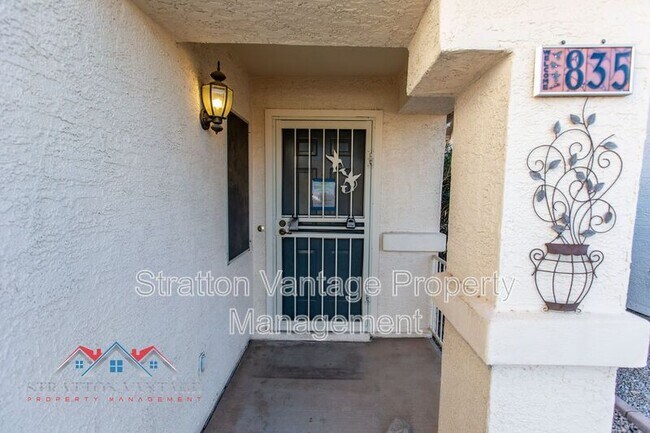 835 W Geronimo St Chandler, AZ 85225 photo 5