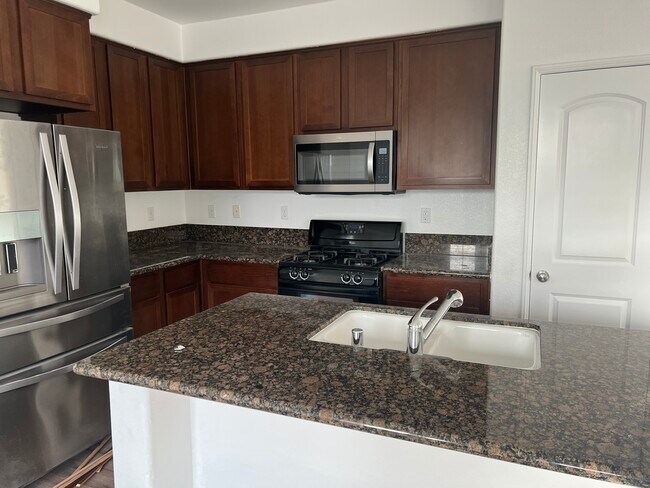 1662 Casa Mila Dr Chula Vista, CA 91913