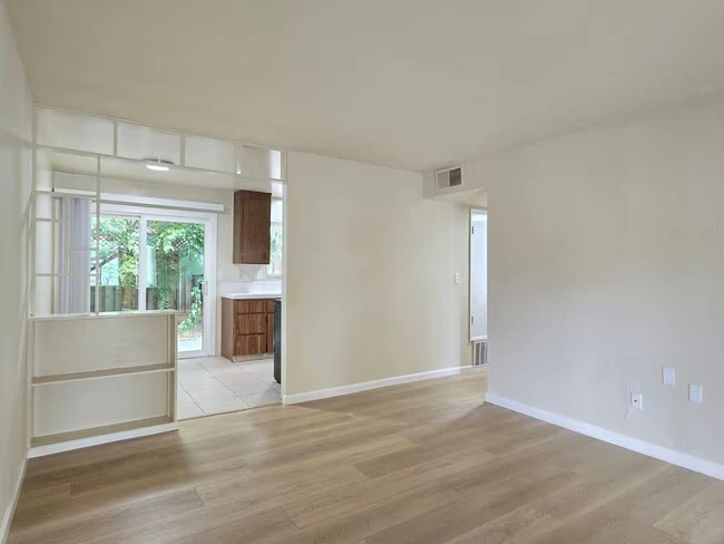 7390 Rainbow Dr Cupertino, CA 95014 photo 4
