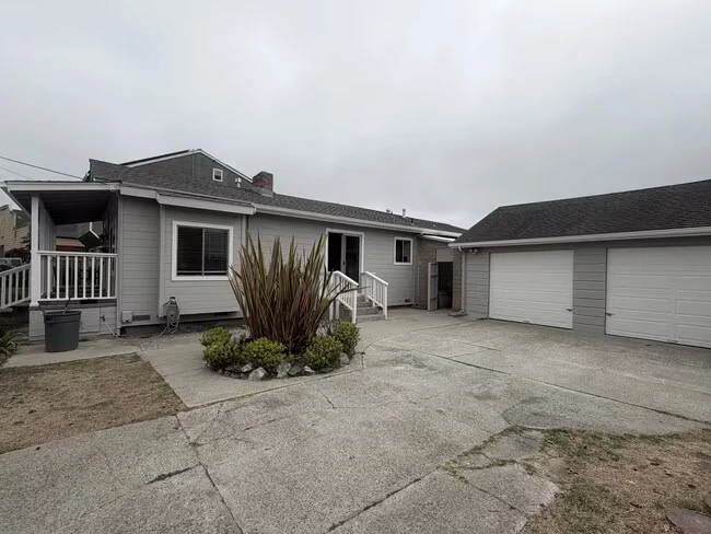 144 Walk Cir Santa Cruz, CA 95060 photo 2