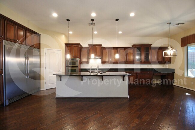 28978 N 70th Dr Peoria, AZ 85383 photo 2