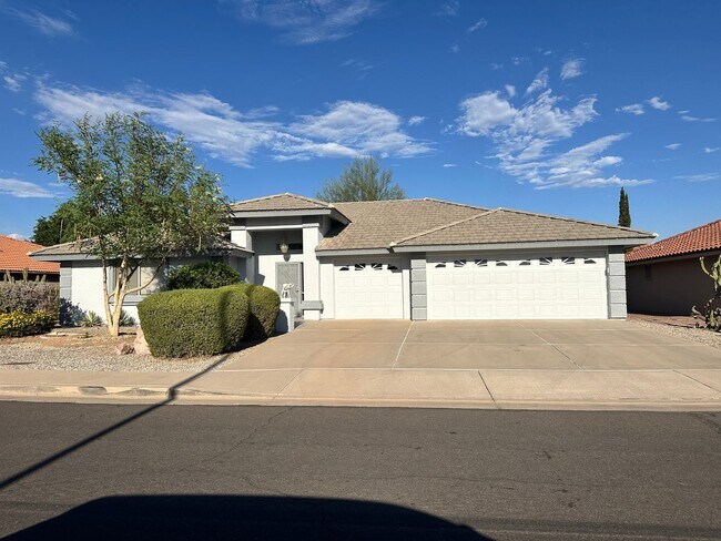 2157 S Olivewood Mesa, AZ 85209 photo 2