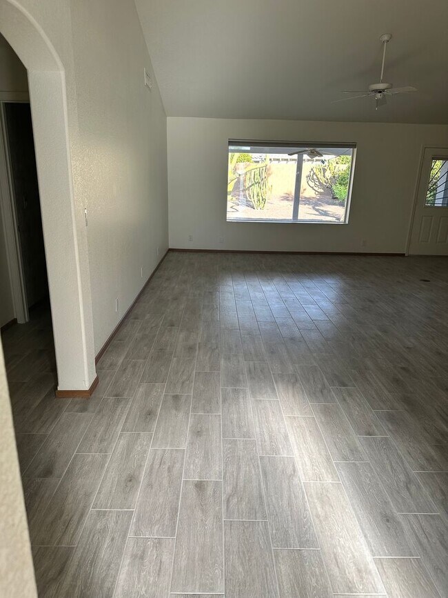 2157 S Olivewood Mesa, AZ 85209 photo 3