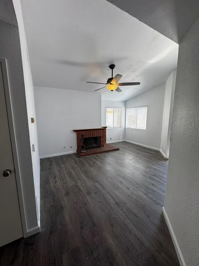 1577 Greencrest Ct El Cajon, CA 92019 photo 5
